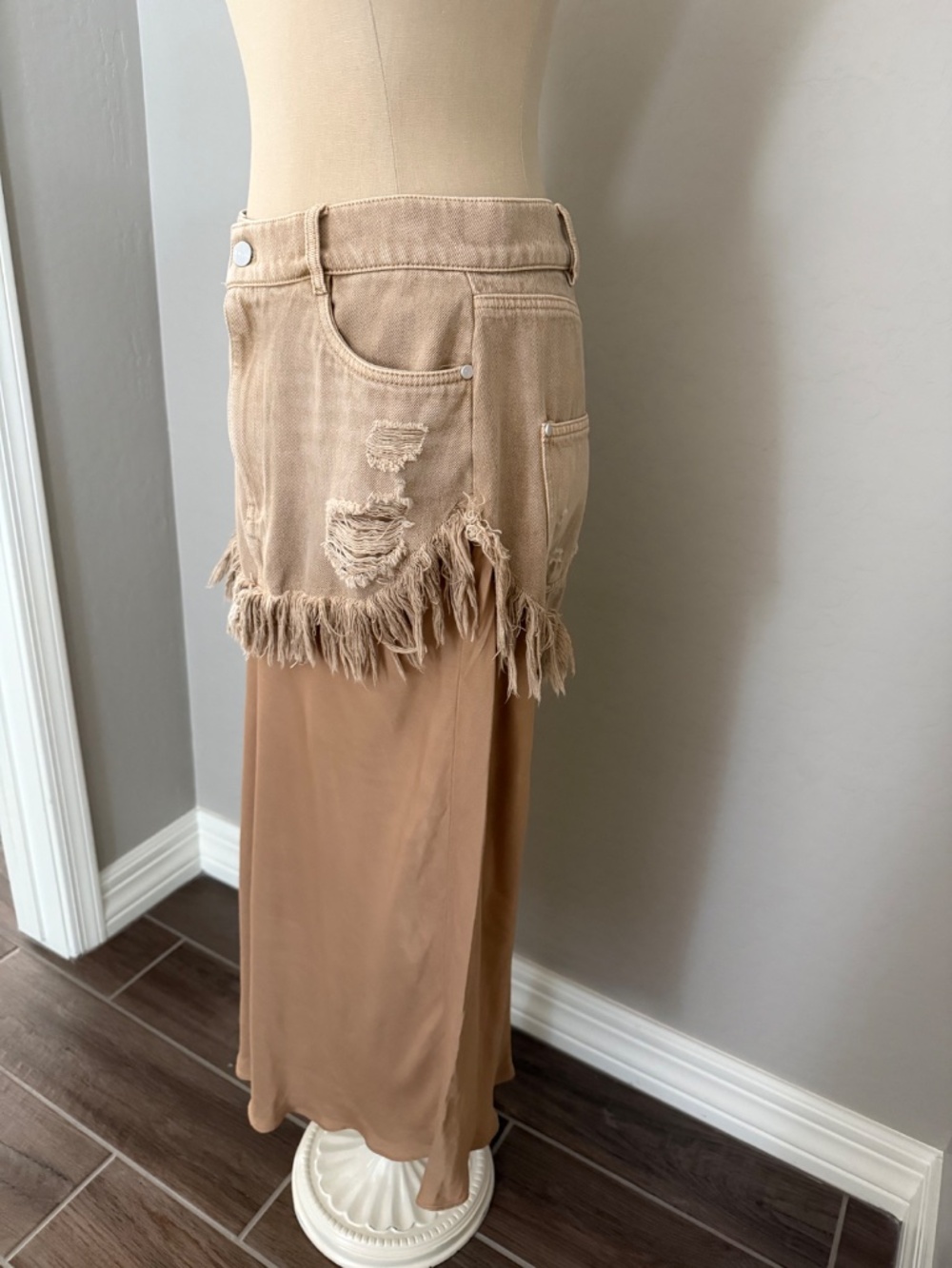 Anthropologie Pilcro Twofer Slip Tan Denim Midi Skirt Size 8 - Picture 7 of 8